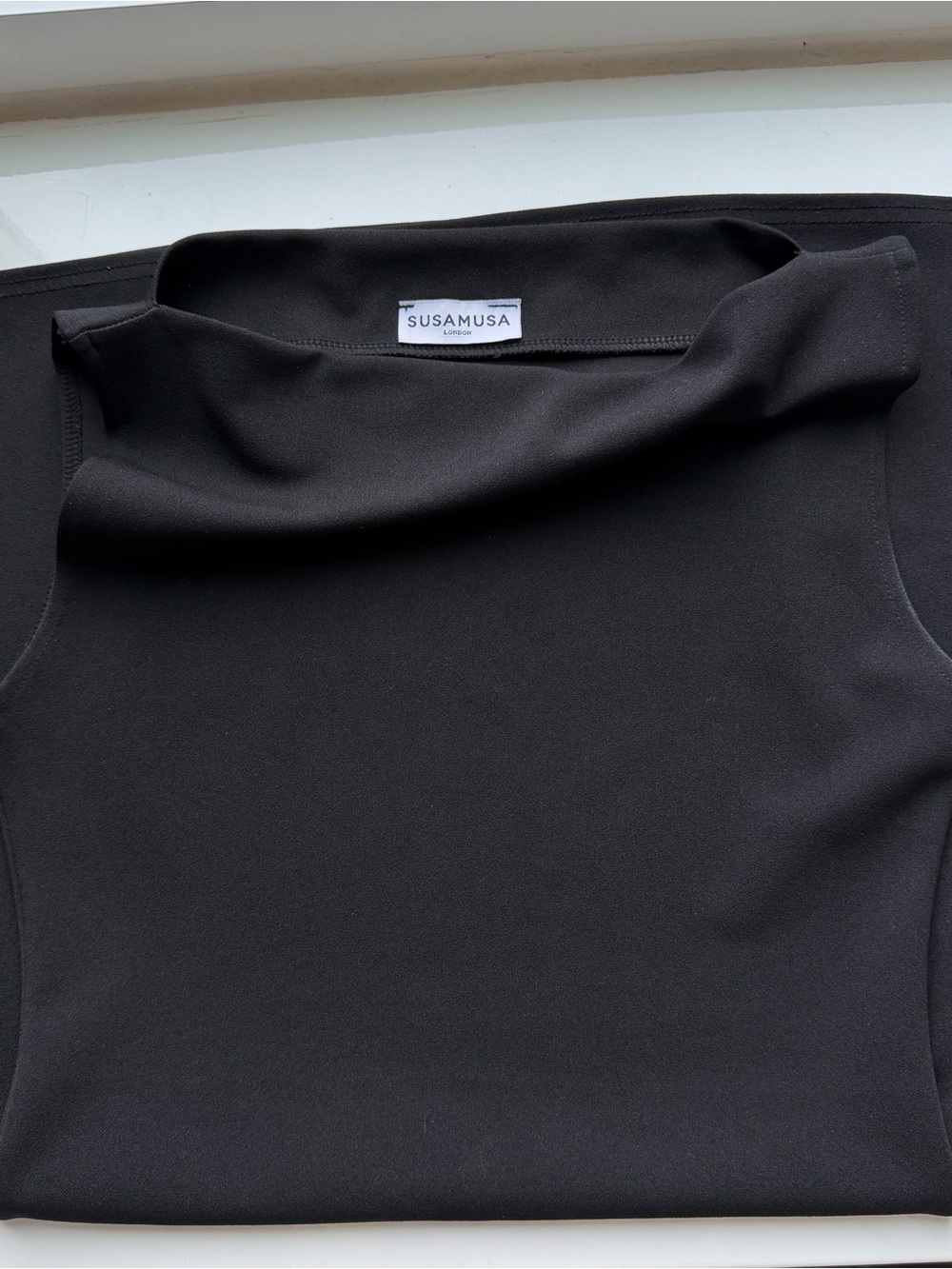 Susamusa London Jasmine black mini dress - Picture 2 of 5